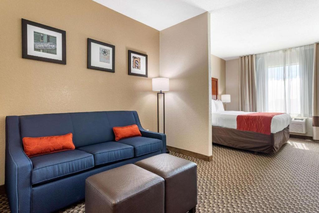 Comfort Inn & Suites Navasota Zewnętrze zdjęcie
